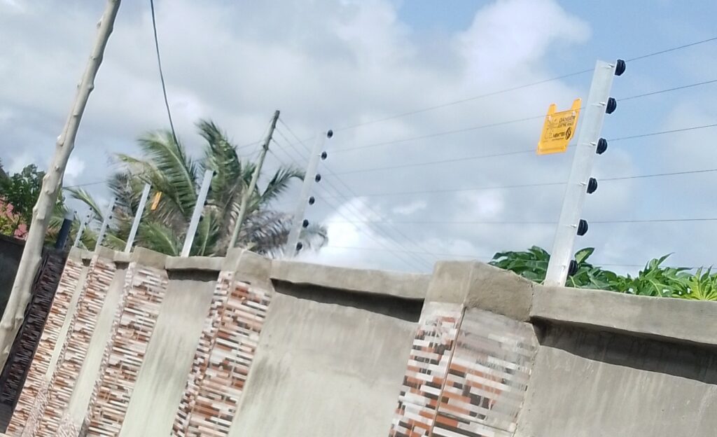 SECURITY ENGINEERING SOLUTIONS aluminium angle iron electric fence (sea shore) copy